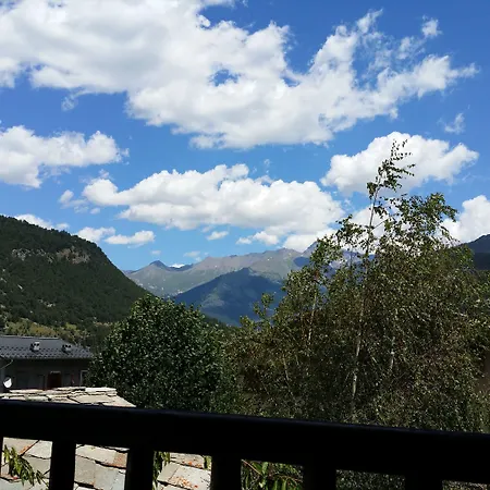Les Glaciers Hotel 3*